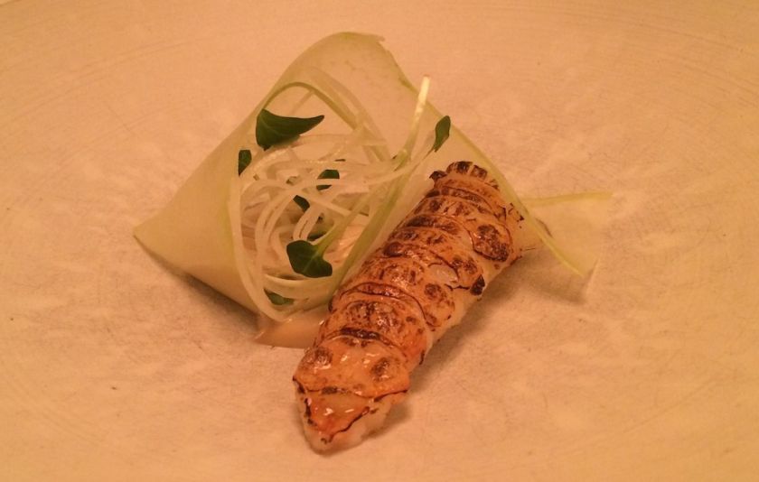 Langoustine with cream made of the head and kohlrabi